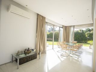 Foto 19 de Casa moderna de diseño único en Roble Joven - Pilar