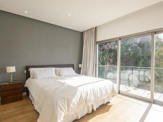 Foto 25 de Casa moderna de diseño único en Roble Joven - Pilar