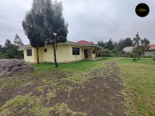 Foto 2 de Casa de arriendo en Guangarcucho- Via jadan – código:19686