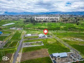 Foto 2 de Terreno de 895 m² en venta al norte de Latacunga, ideal para industria, bodega o desarrollo mixto