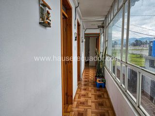 Foto 7 de Terreno de 895 m² en venta al norte de Latacunga, ideal para industria, bodega o desarrollo mixto