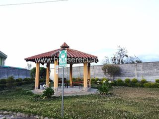 Foto 18 de Vive en tranquilidad: Casa en urbanización segura con canchas, BBQ y sala comunal en Sangolquí