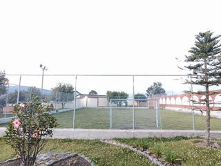 Foto 19 de Vive en tranquilidad: Casa en urbanización segura con canchas, BBQ y sala comunal en Sangolquí