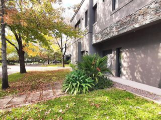 Foto 2 de Casa en venta de 7 ambientes en Roble Joven, Pilar, Prov. de Buenos Aires.