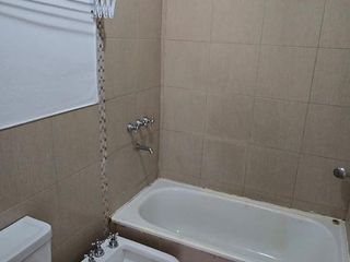 Foto 4 de SE VENDE depto 1 dorm contrafrente CENTRO piso 9!