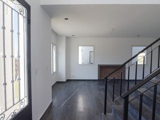 Foto 20 de Casa en alquiler en Vila Marina II 5 dormitorios más escritorio. Con Amarra