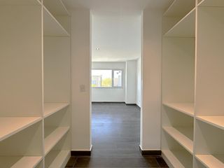 Foto 55 de Casa en alquiler en Vila Marina II 5 dormitorios más escritorio. Con Amarra