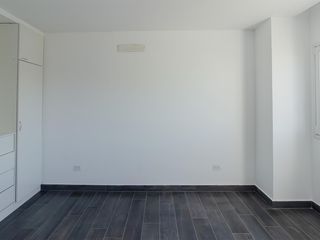 Foto 49 de Casa en alquiler en Vila Marina II 5 dormitorios más escritorio. Con Amarra