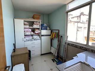 Foto 12 de Venta Departamento 4 ambientes y dependencia con cochera en Caballito