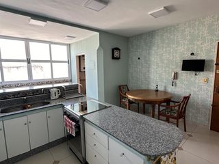 Foto 13 de Venta Departamento 4 ambientes y dependencia con cochera en Caballito