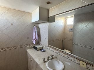 Foto 25 de Venta Departamento 4 ambientes y dependencia con cochera en Caballito