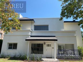 Foto 1 de Casa en Venta con renta en El Lucero