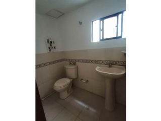 Foto 8 de AMPLIA Y CONFORTABLE OFICINA EN EL PRADO - VENTA