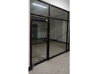 Foto 1 de SE VENDE LOCAL EN EL CENTRO