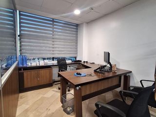 Foto 57 de Oficina Comercial en Venta-Oportunidad Única en el Corazón Empresarial de Kennedy Norte RRR
