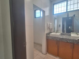 Foto 35 de Oficina Comercial en Venta-Oportunidad Única en el Corazón Empresarial de Kennedy Norte RRR