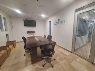 Foto 25 de Oficina Comercial en Venta-Oportunidad Única en el Corazón Empresarial de Kennedy Norte RRR