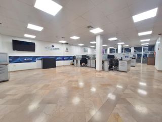 Foto 1 de Oficina Comercial en Venta-Oportunidad Única en el Corazón Empresarial de Kennedy Norte RRR