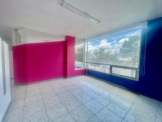 Foto 1 de Oficina en alquiler  en la 6 de Diciembre
