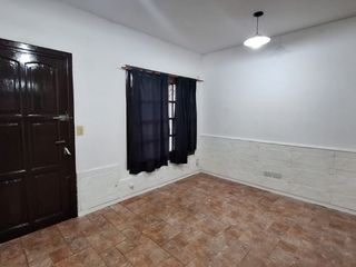 Foto 2 de Duplex en alquiler en Merlo Sur