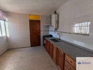 Foto 5 de Casa en alquiler de 3 dormitorios en Luzuriaga