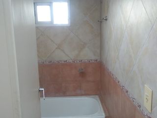 Foto 12 de Duplex en alquiler en Moreno Sur
