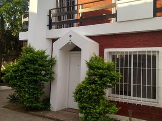 Foto 1 de Duplex en alquiler en Moreno Sur