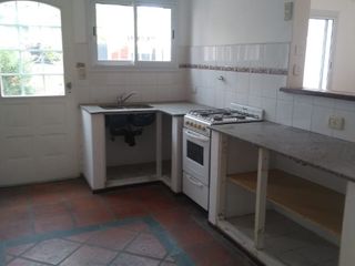 Foto 7 de Duplex en alquiler en Moreno Sur