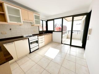 Foto 9 de NUEVA CORDOBA - PISO COMPLETO 2DORM CON COCHERA - APTO CRÉDITO!