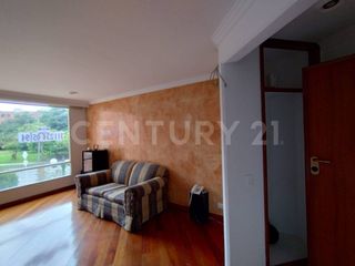 Foto 5 de Agradable apartamento en venta, dos parqueaderos propios. Colina Campestre