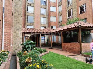 Foto 2 de Agradable apartamento en venta, dos parqueaderos propios. Colina Campestre