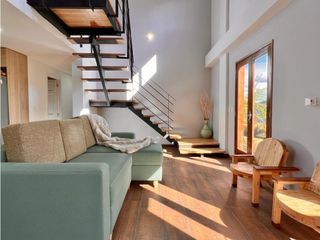 Foto 3 de CASA EN ARRIENDO SECTOR LOMA DEL ESCOBERO - ENVIGADO