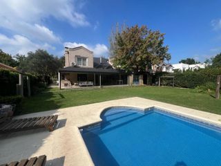 Foto 23 de Casa en venta - 3 Dormitorios 4 Baños - Tigre