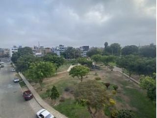 Foto 3 de ¡Ideal para Renta! Edificio de 4 Dptos con Fte a Parque + Azotea