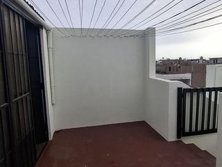 Foto 40 de Casa con vista interna en San Martín de Porres