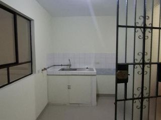 Foto 13 de Casa con vista interna en San Martín de Porres