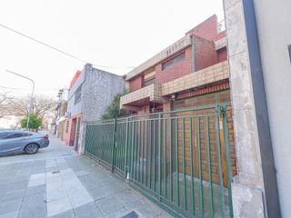 Foto 43 de Venta Casa Lote propio 4 amb Pileta Cochera Jardín