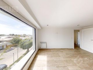 Foto 37 de Triplex de 4 Ambientes a estrenar en Villa Primera, parrilla y patio