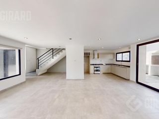 Foto 1 de Triplex de 4 Ambientes a estrenar en Villa Primera, parrilla y patio