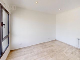 Foto 32 de Triplex de 4 Ambientes a estrenar en Villa Primera, parrilla y patio