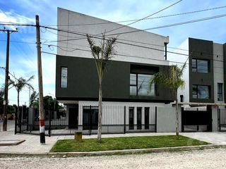 Foto 64 de Triplex de 4 Ambientes a estrenar en Villa Primera, parrilla y patio