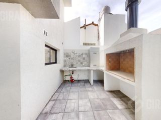 Foto 21 de Triplex de 4 Ambientes a estrenar en Villa Primera, parrilla y patio