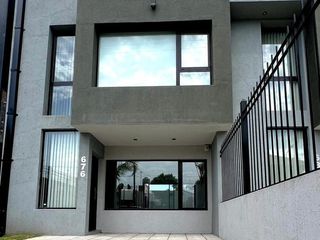 Foto 65 de Triplex de 4 Ambientes a estrenar en Villa Primera, parrilla y patio