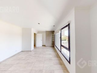 Foto 22 de Triplex de 4 Ambientes a estrenar en Villa Primera, parrilla y patio