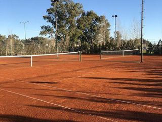 Foto 5 de Hermoso lote en Barrio Santa Lucía con opción de financiación, Pilar del Este.