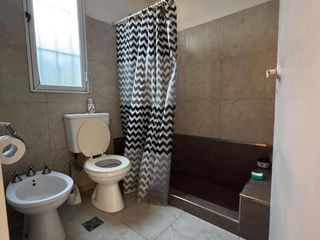 Foto 9 de VEDEMOS MUY BUENA CASA EN B° MERCANTIL