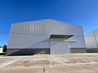 Foto 1 de Nave Industrial - 2100 m2 cubiertos -  El Pato - Berazategui - ALQUILER