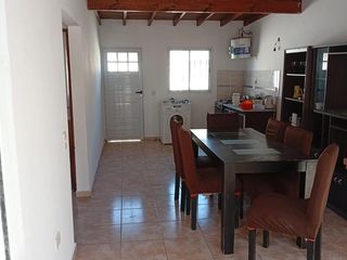 Foto 6 de Casa en venta - 2 Dormitorios 1 Baño - Mar del Tuyú
