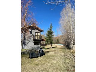 Foto 6 de Realty Plus Vende Complejo de 2 cabañas en Tunuyan, Mendoza