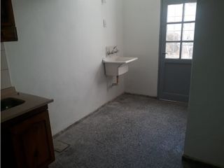 Foto 5 de CASA EN ALQUILER EN SEXTA SECCIÓN
